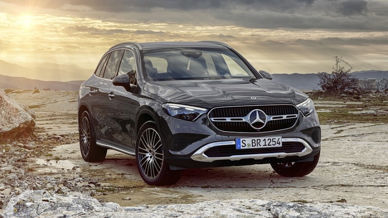 Mercedes-Benz может начать использовать двигатели BMW в своих будущих моделях