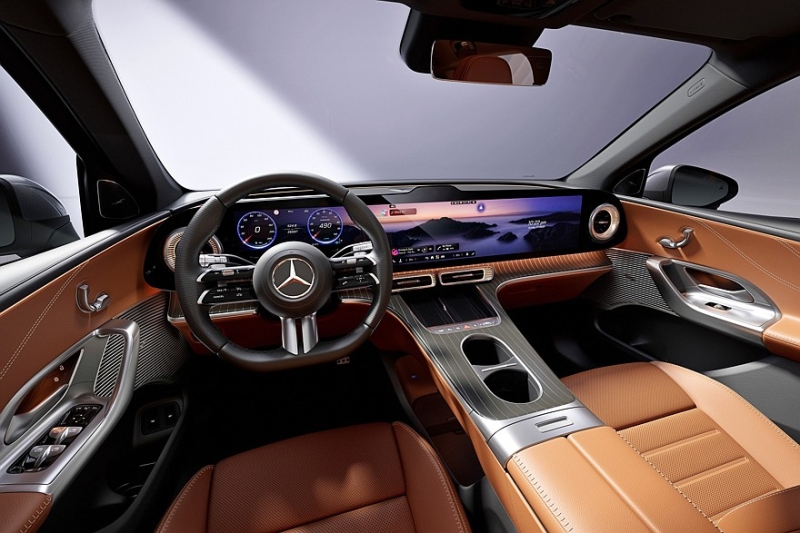 Mercedes-Benz GLC with EQ Technology: 800 вольт, пиксельный «гриль» и фоторамка в «базе»
